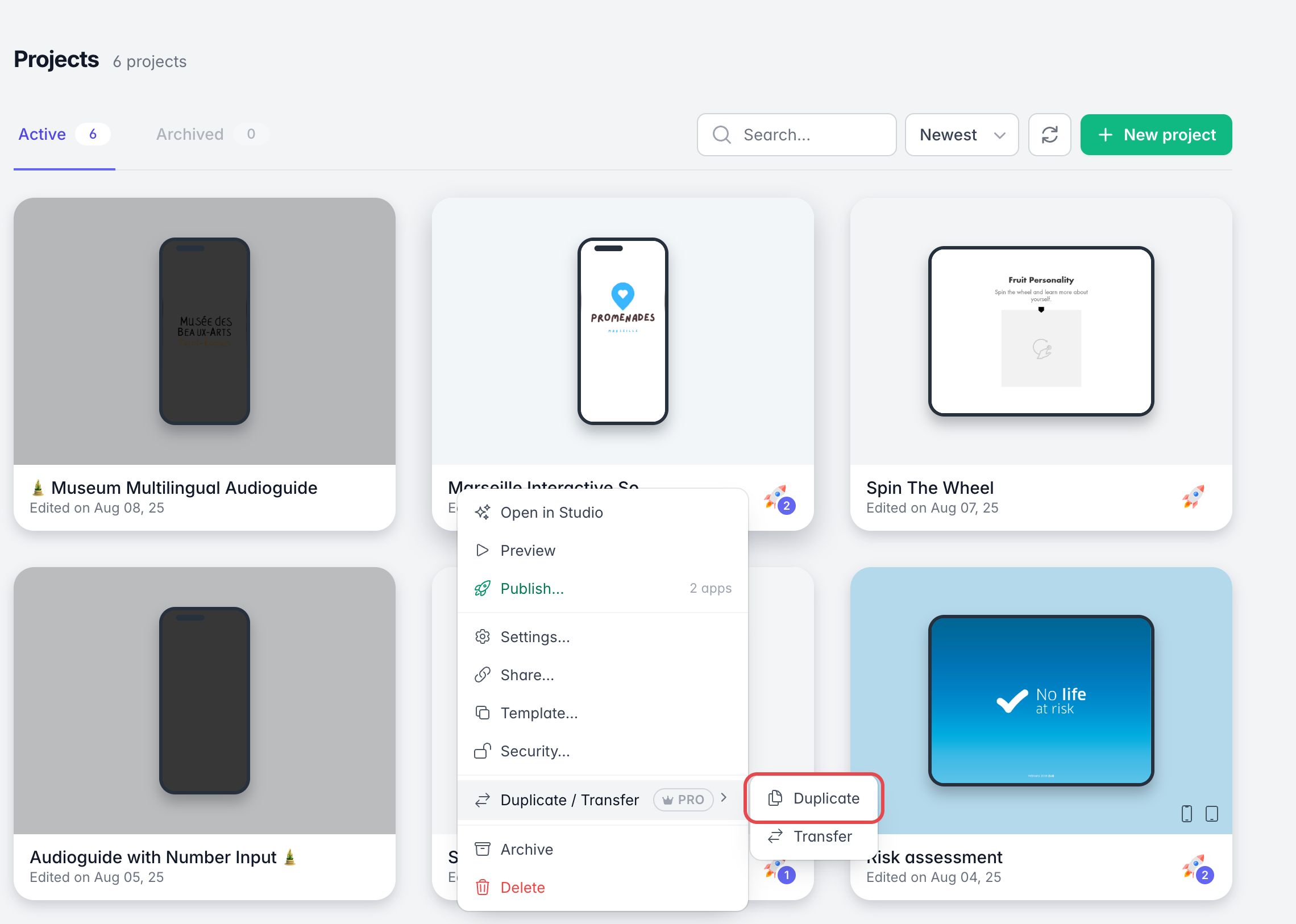 Menu d'un projet du dashboard : Duplicate / Transfer, marqué PRO, ouvre un sous-menu où Duplicate est encadré